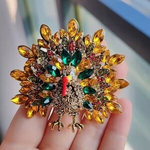 Vintage Turkey Brooch – Multicolor Rhinestone Pin, Festive Thanksgiving Jewelry